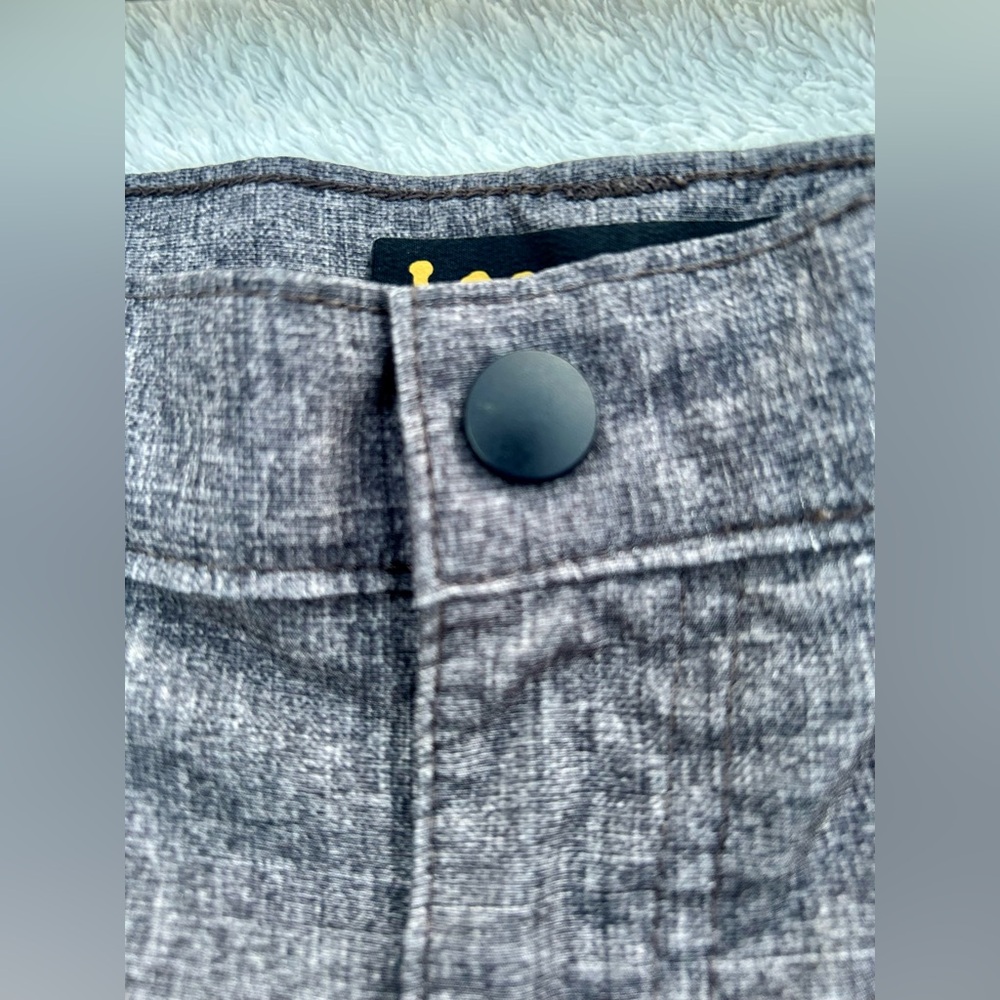 Big & Tall Men’s Lee Cargo Shorts Sz.45 Gray Like New - Picture 5 of 9
